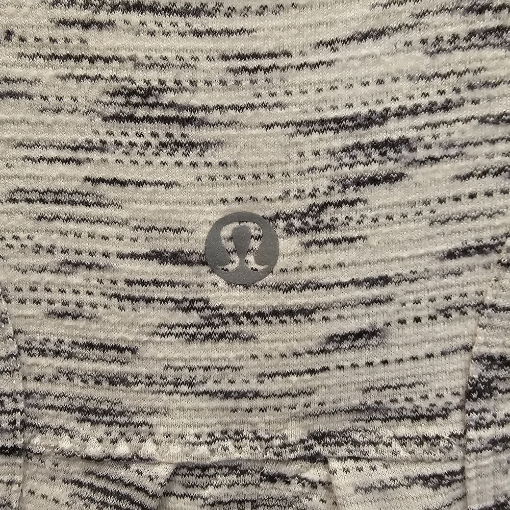 Lululemon Split Back Workout Top - image 7